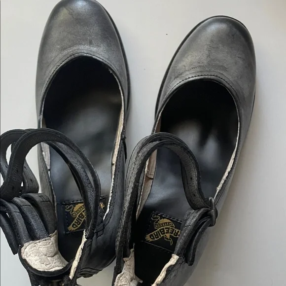 Freebird by Steven Black Heeled Boots - Picture 5 of 9